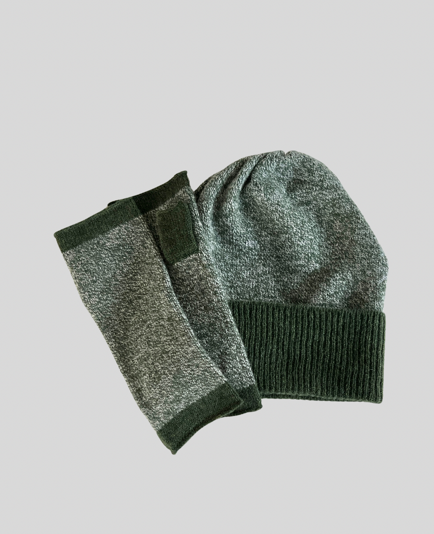 Gift set- Hat and mittens soft marled merino lambswool