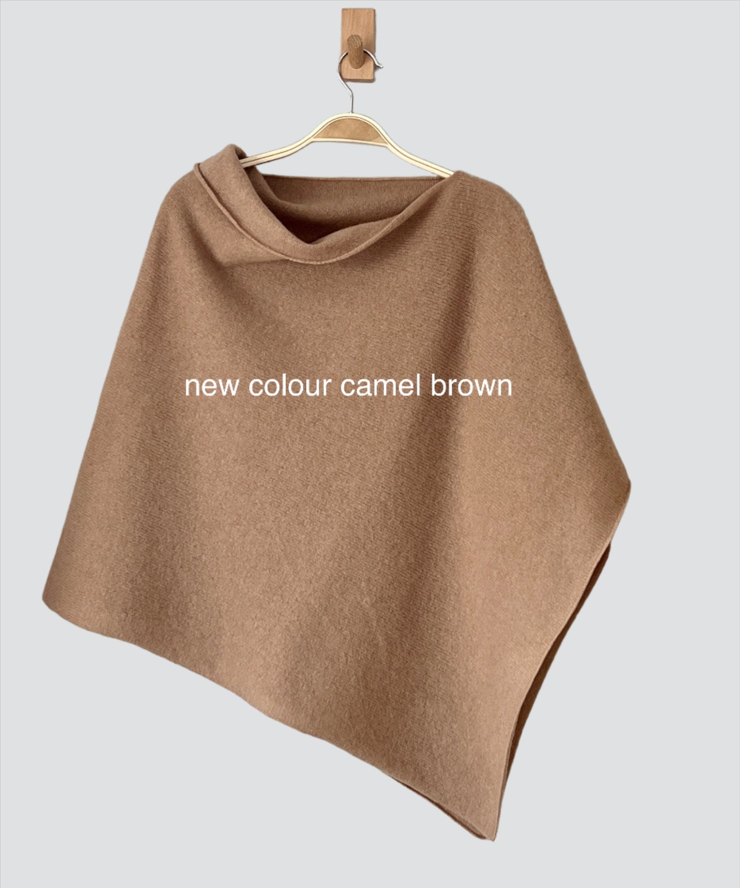 Poncho camel brown merino lambswool