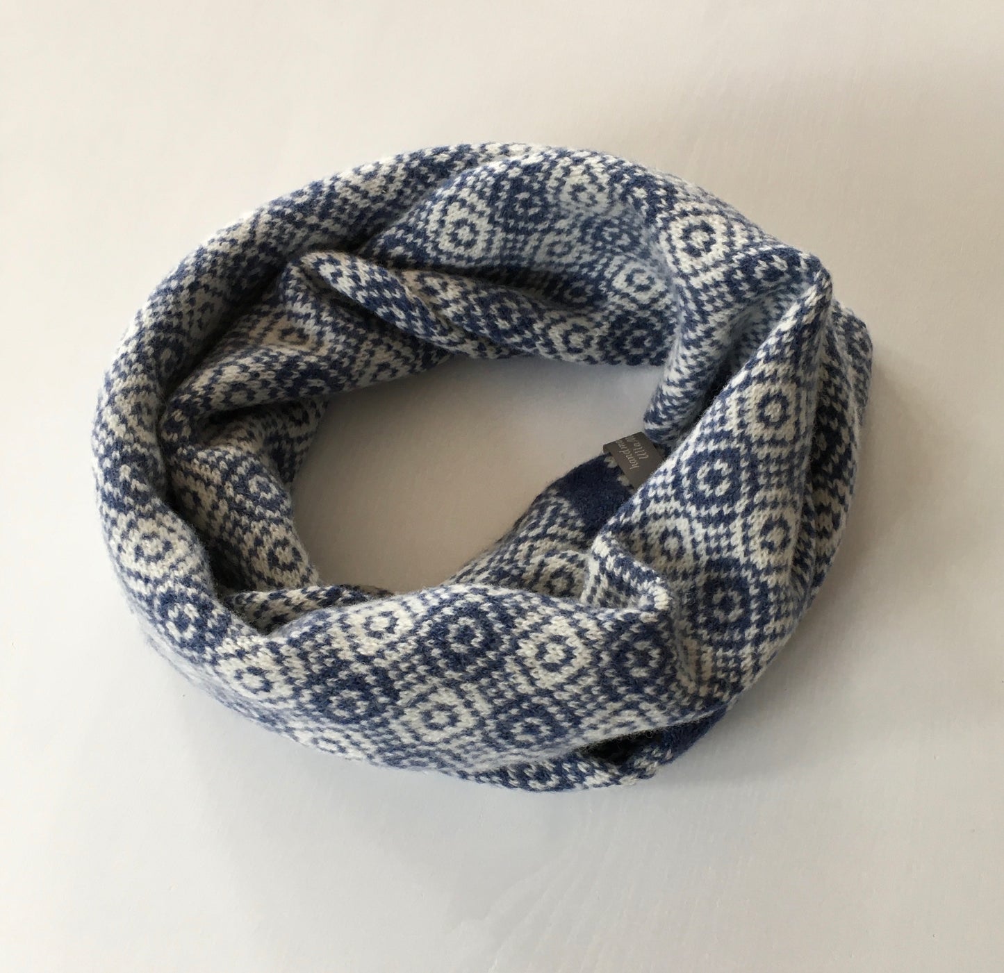 Snood - Infinity Scarf Soft Merino Lambswool Pink and natural white