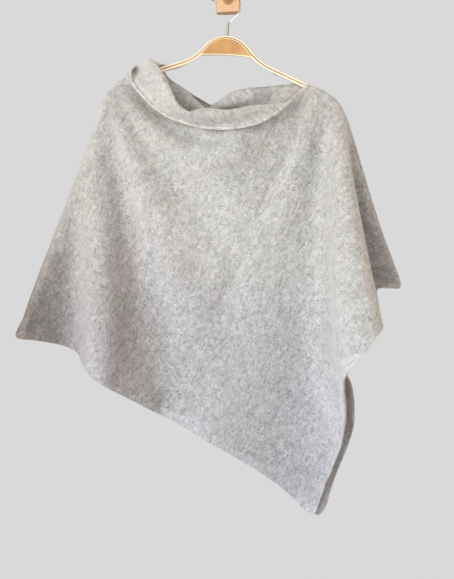 Poncho silver grey merino lambswool