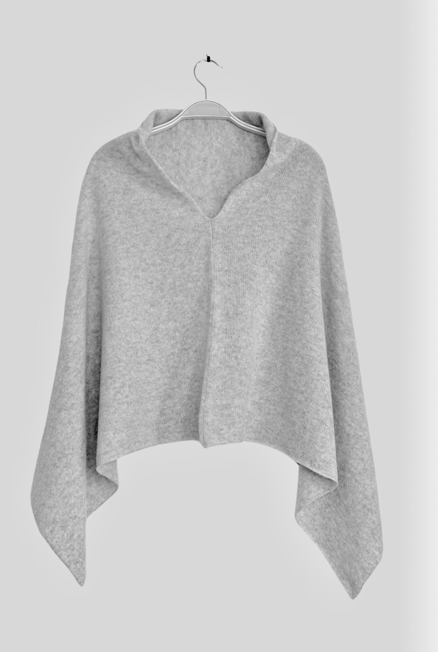 Poncho silver grey merino lambswool