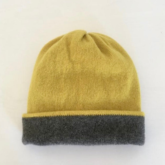Hat - Reversible beanie hat soft lambswool