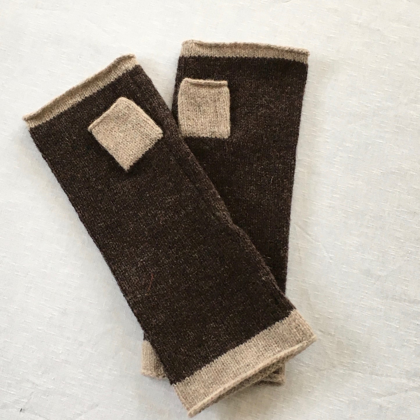 FinesseKnits, fingerless mittens hickory brown with light mushroom brown ends and thump