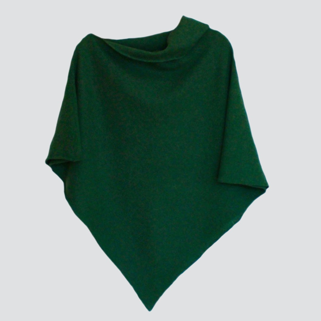 Poncho turf green merino lambswool