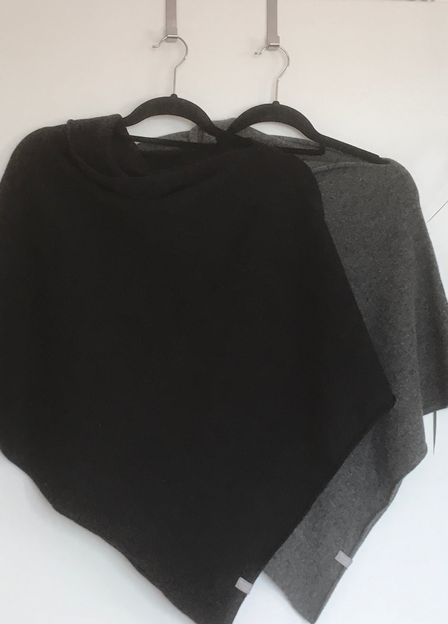Poncho graphite nearly black merino lambswool