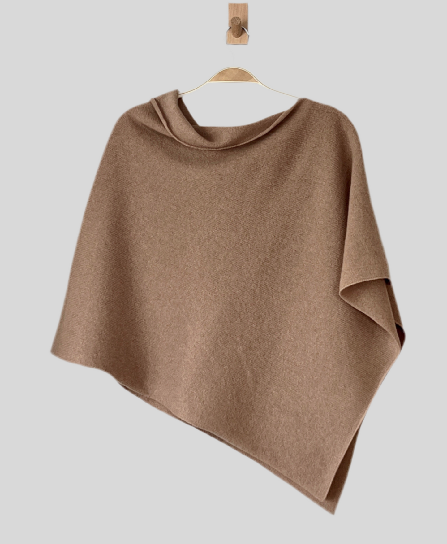 Poncho camel brown merino lambswool