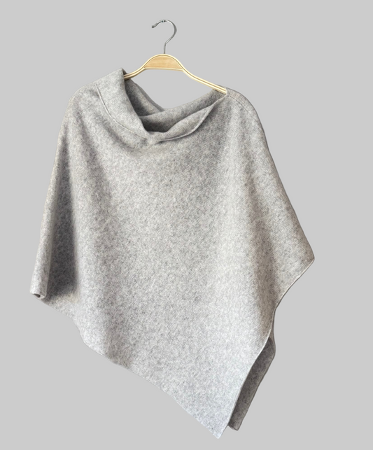 Poncho silver grey merino lambswool