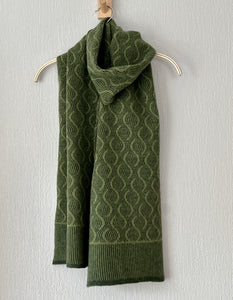 Finesse Knits, long scarf rosemary and bean green, merino wool, lambs wool