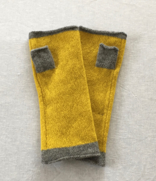 FinesseKnits, fingerless mittens piccalilli yellow with coal grey ends and thump